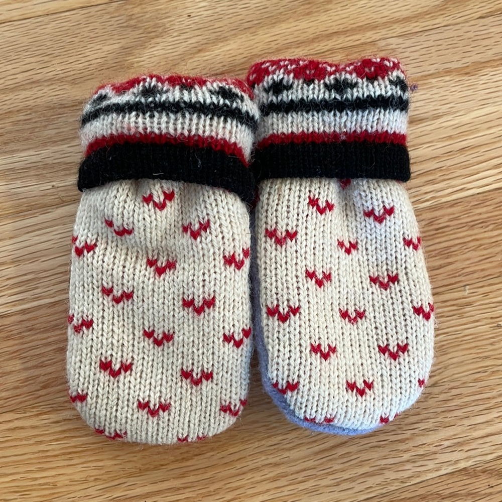 Stellar Handcrafted mittens